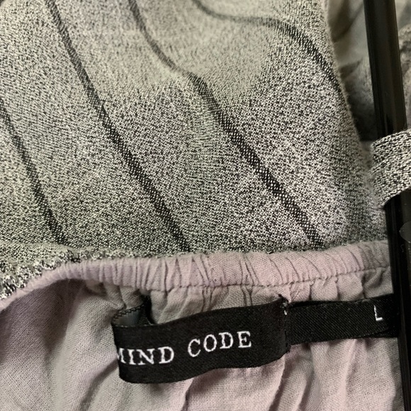 Large Mind Code back tie bow jumpsuit - Picture 7 of 7